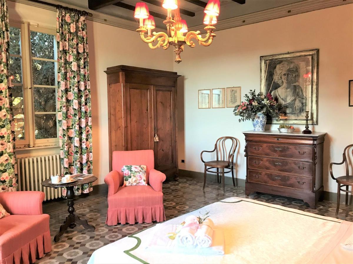 Villa Carlotta Con Piscina Lari Exterior foto