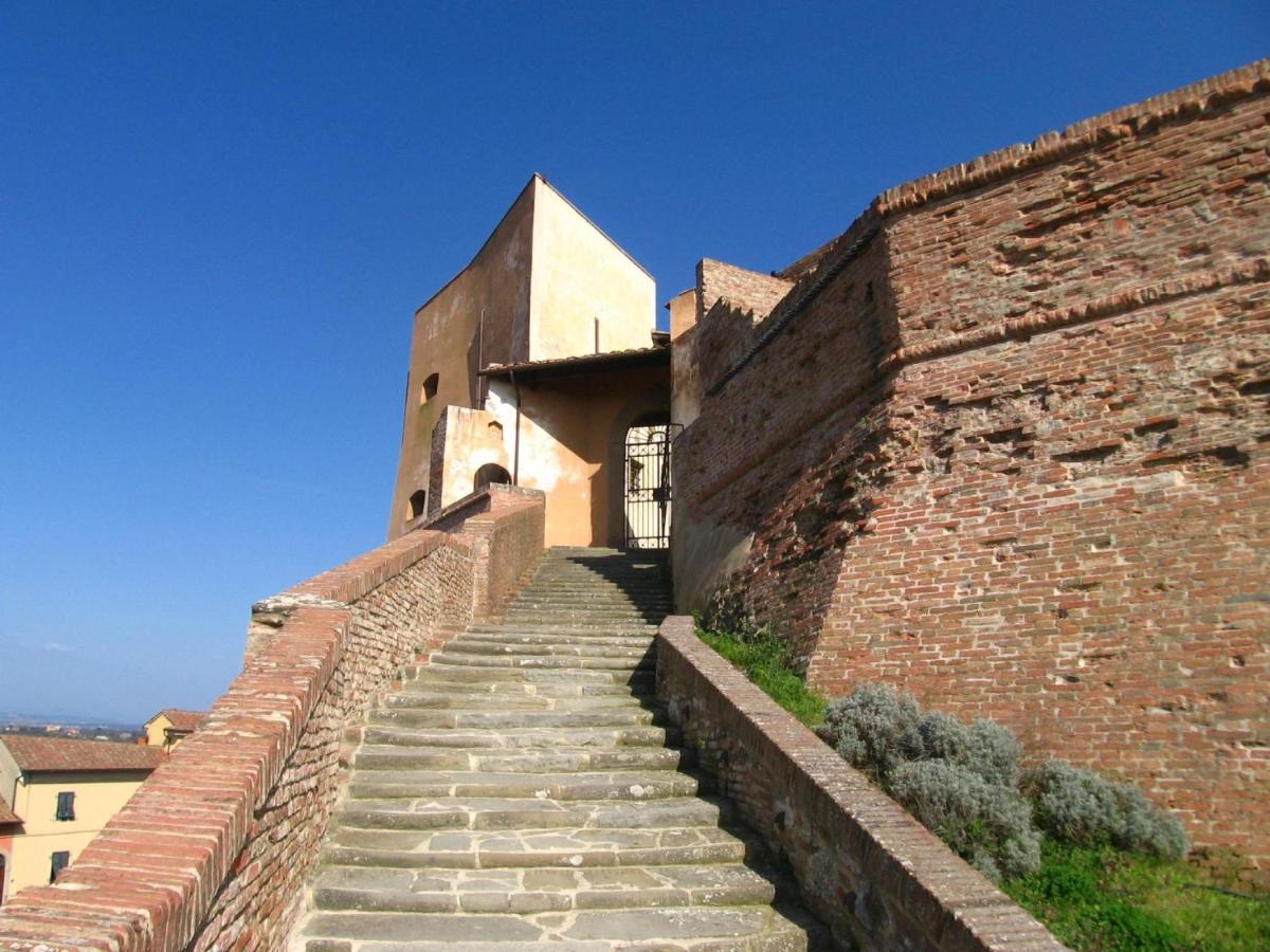 Villa Carlotta Con Piscina Lari Exterior foto